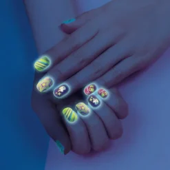 Shiny Nails